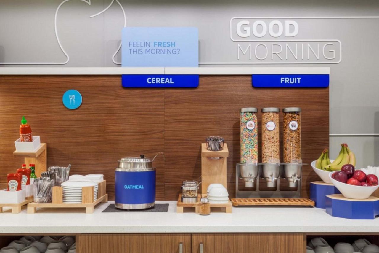 Holiday Inn Express Hotel & Suites Port Charlotte Ngoại thất bức ảnh