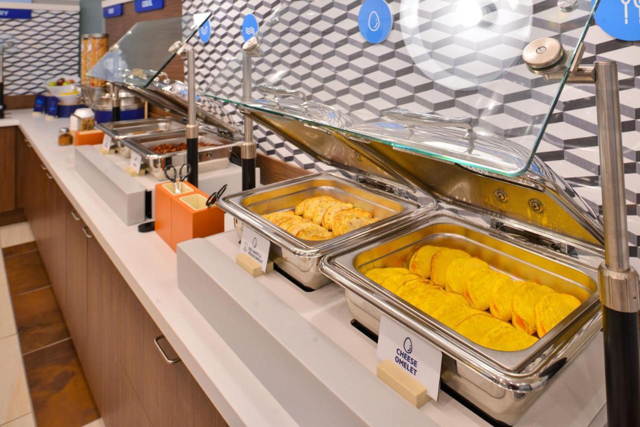 Holiday Inn Express Hotel & Suites Port Charlotte Ngoại thất bức ảnh