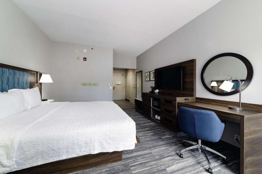 Holiday Inn Express Hotel & Suites Port Charlotte Ngoại thất bức ảnh