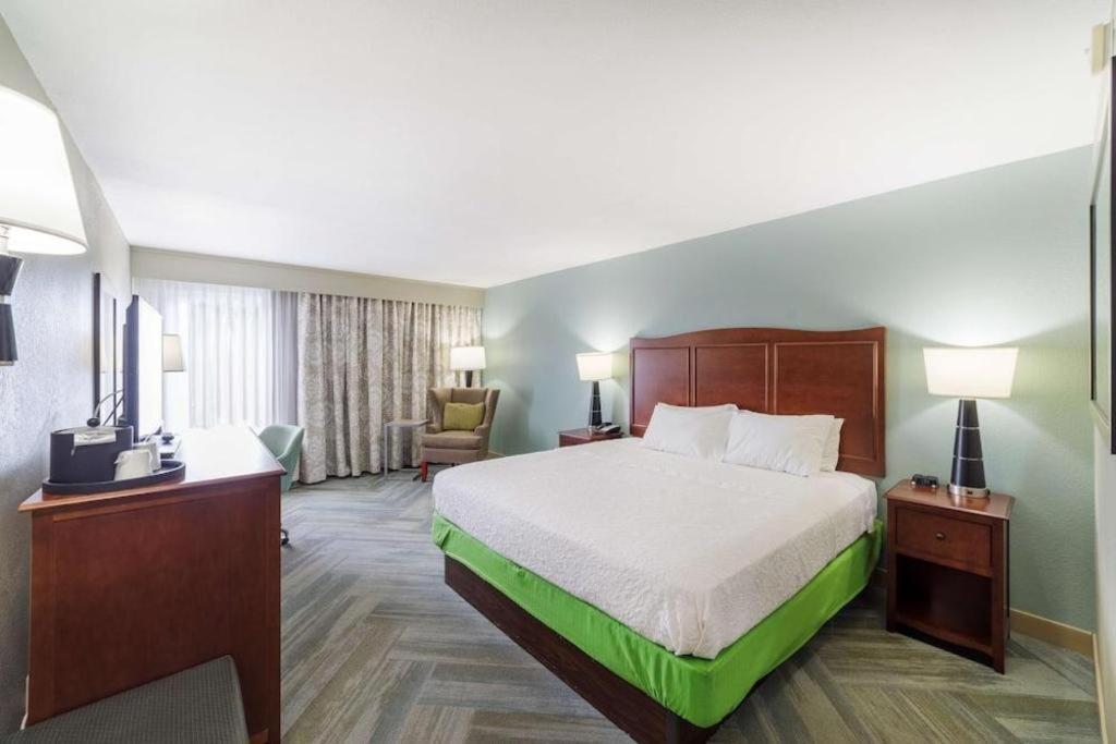 Holiday Inn Express Hotel & Suites Port Charlotte Ngoại thất bức ảnh