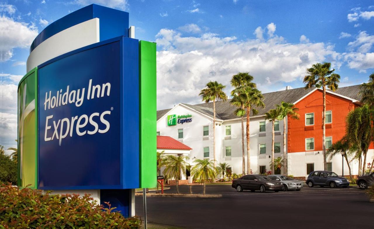 Holiday Inn Express Hotel & Suites Port Charlotte Ngoại thất bức ảnh