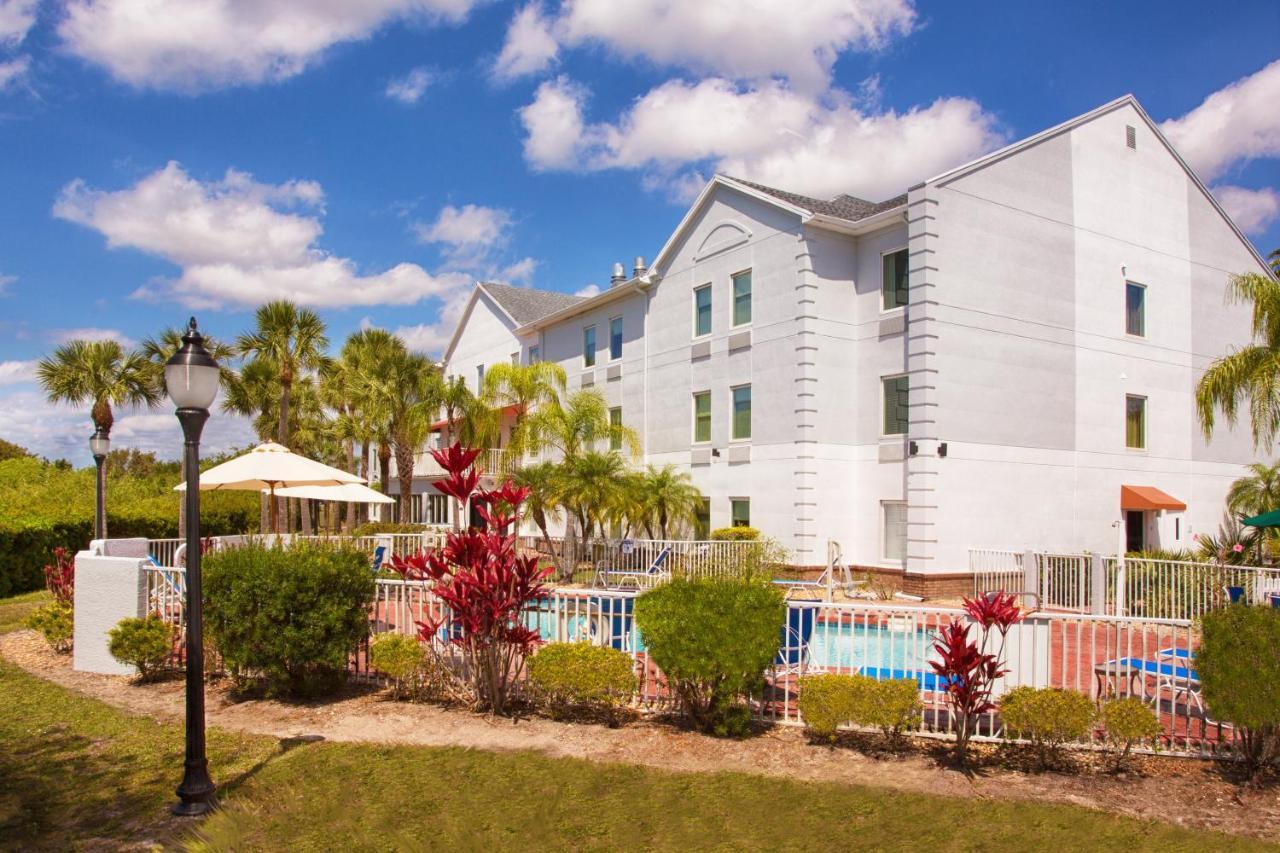Holiday Inn Express Hotel & Suites Port Charlotte Ngoại thất bức ảnh
